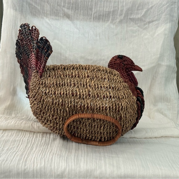 Vintage Rattan Wicker Woven Turkey Basket‎ Decor With Fruit Fall Thanksgiving - Picture 5 of 9